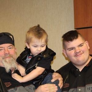 Meet your Posher, Christopher